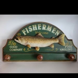 Fisherman hanging coat rack